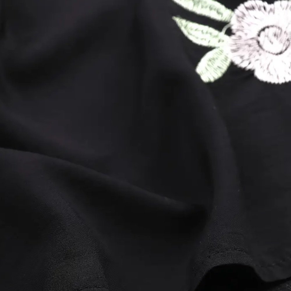 Embroidered caftan - Picture 6 of 9
